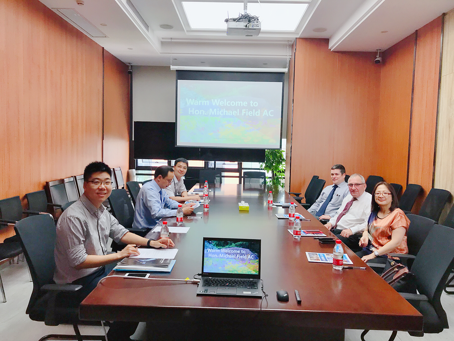 澳大利亚塔斯马尼亚大学代表团访问裸聊app
.jpg